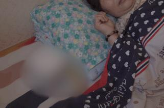 安詳睡眠的女士